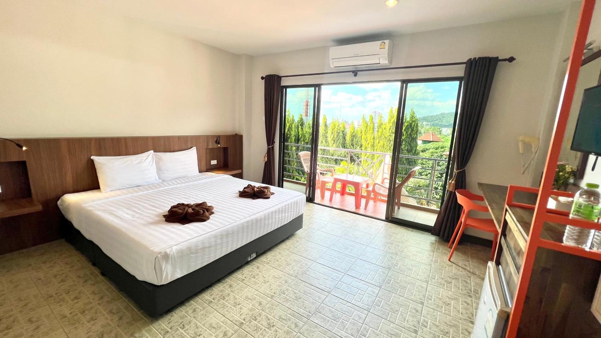 Hotel My Friend'S House Karon Esterno foto
