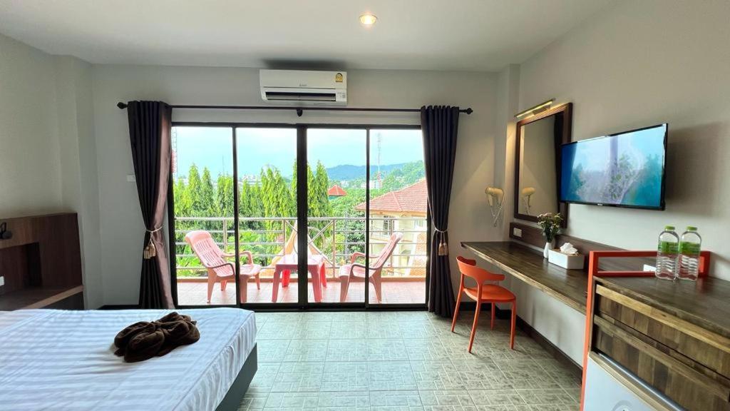 Hotel My Friend'S House Karon Esterno foto