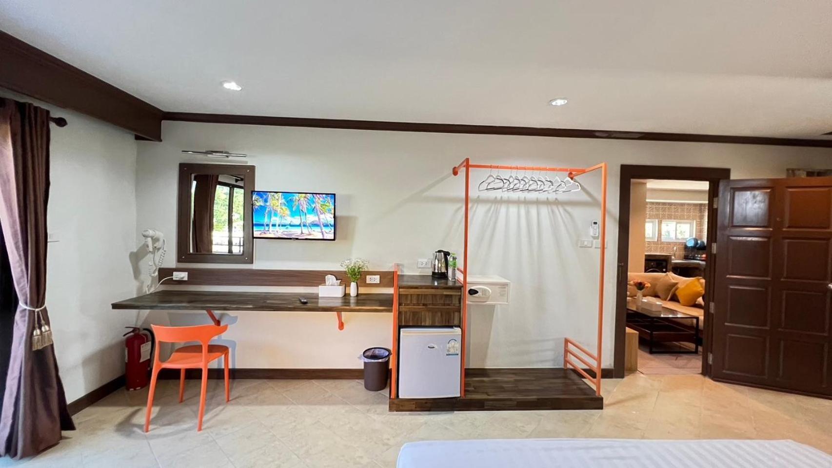Hotel My Friend'S House Karon Esterno foto