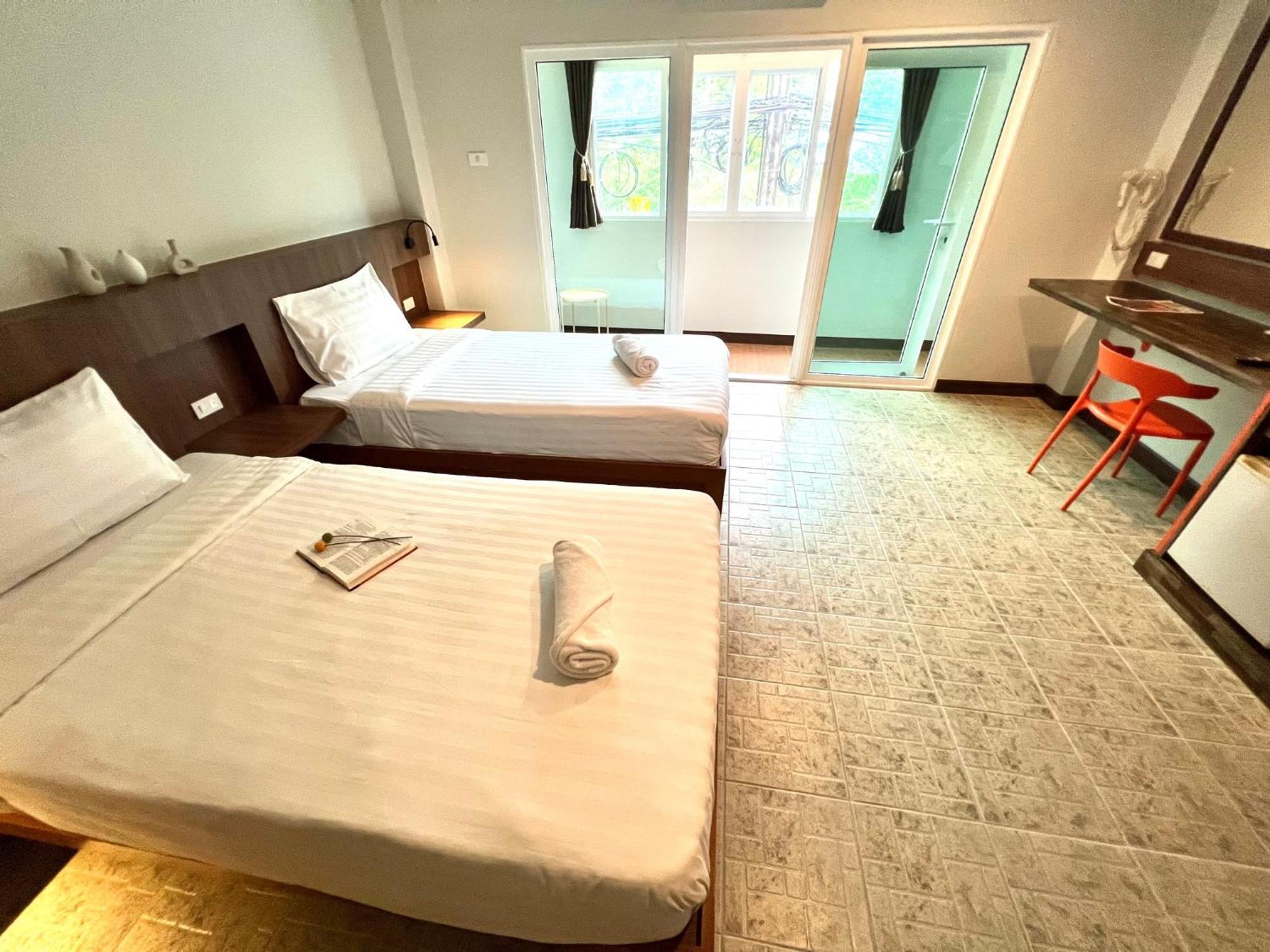 Hotel My Friend'S House Karon Esterno foto