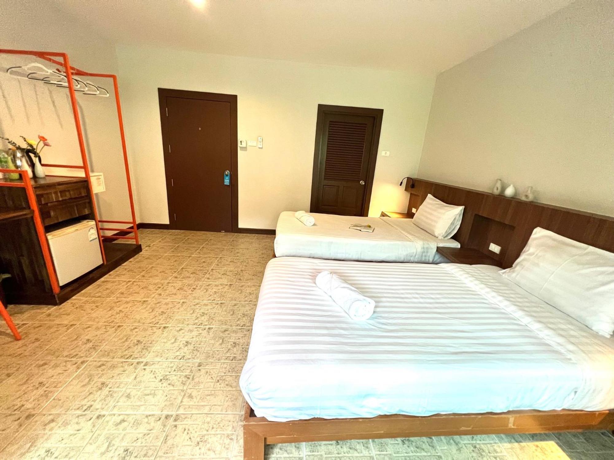 Hotel My Friend'S House Karon Esterno foto