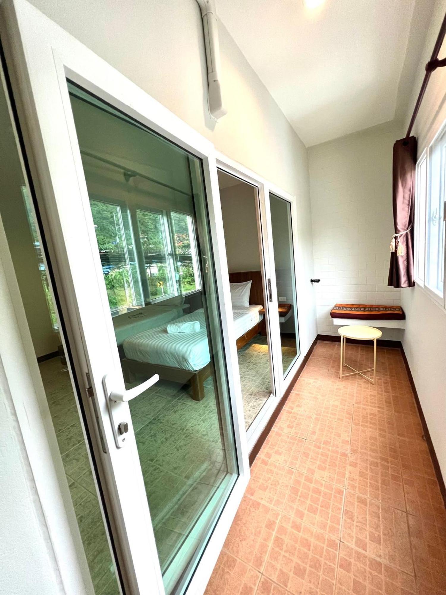 Hotel My Friend'S House Karon Esterno foto
