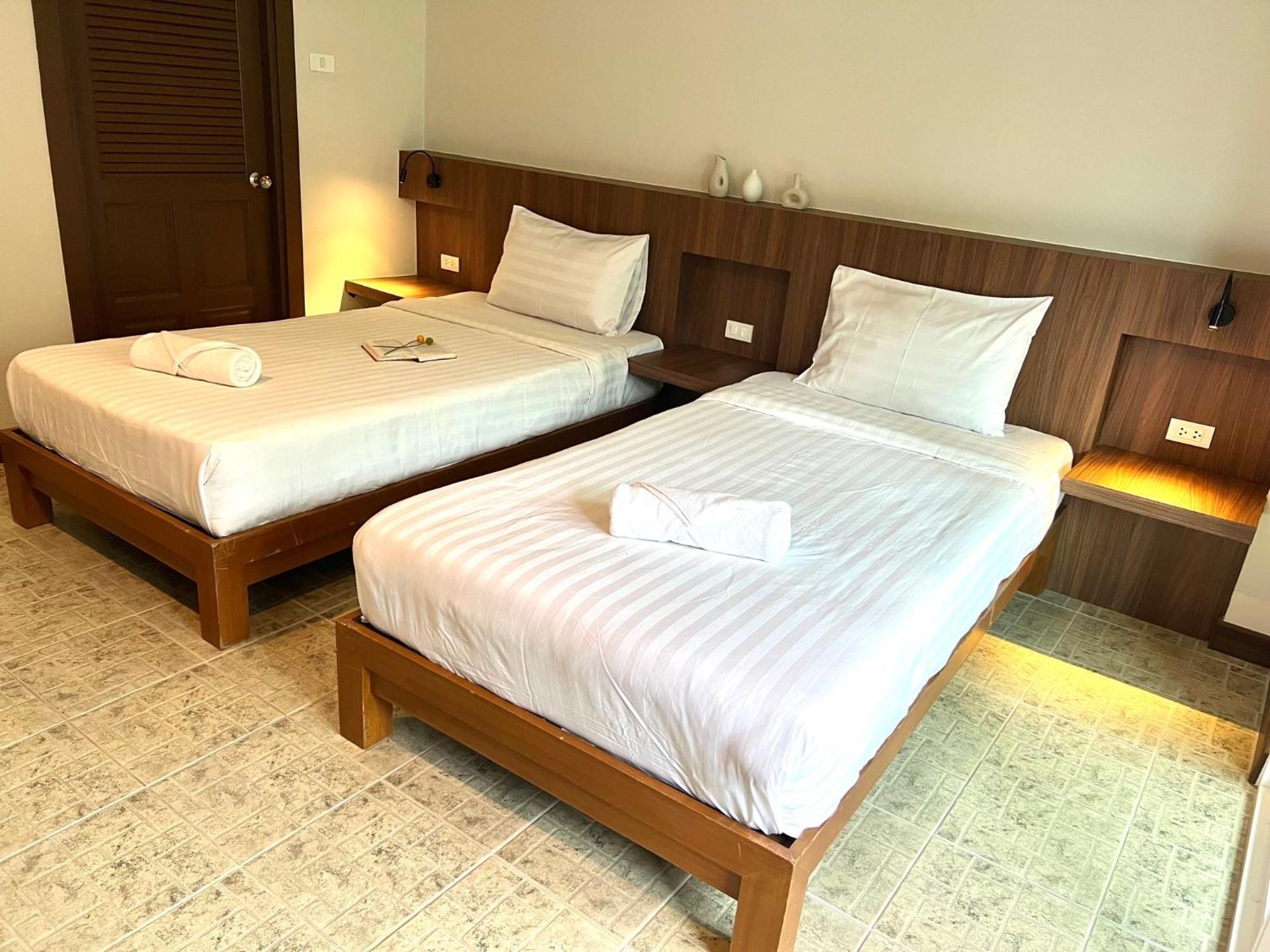 Hotel My Friend'S House Karon Esterno foto
