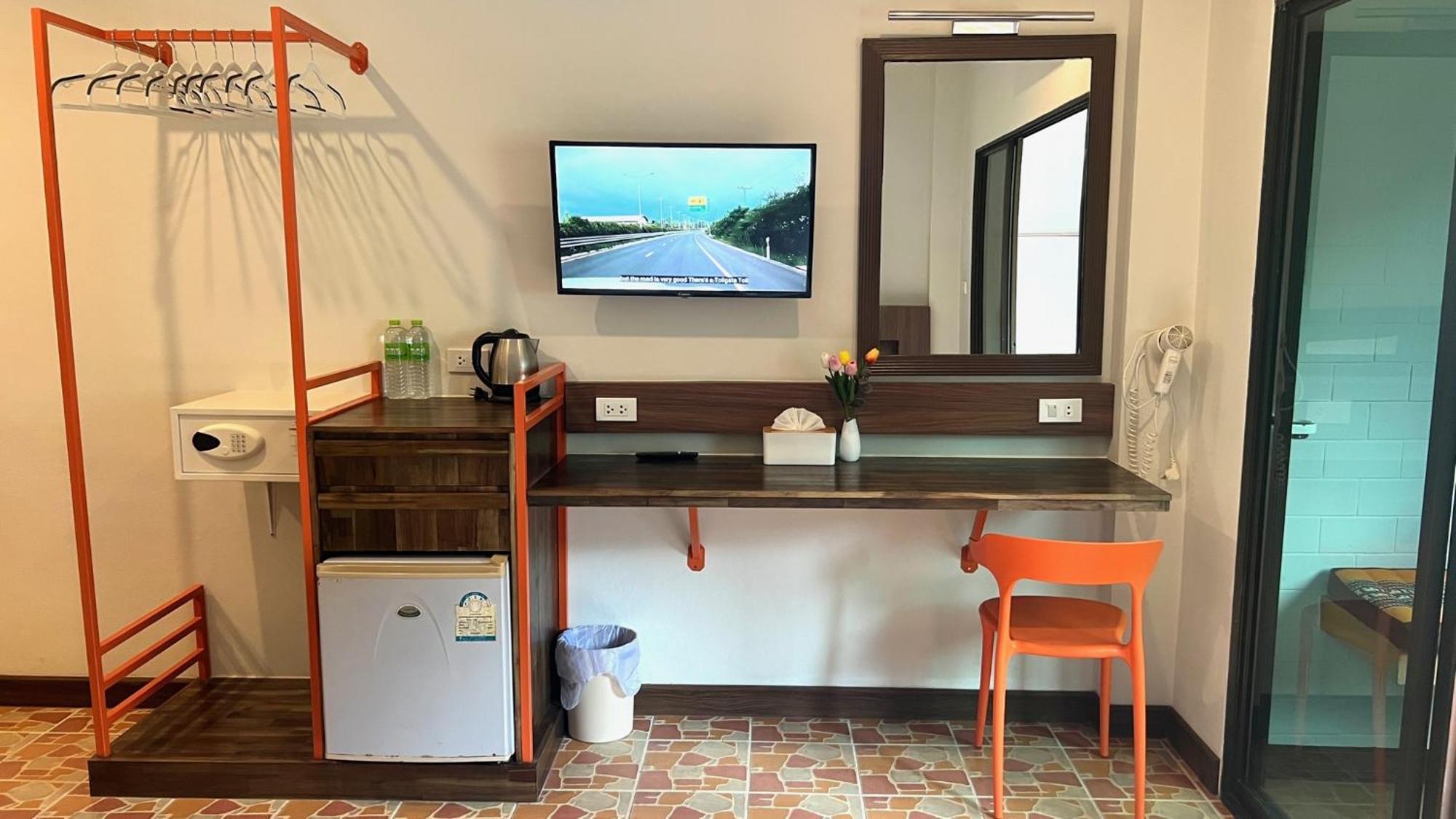 Hotel My Friend'S House Karon Esterno foto